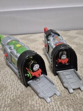 Thomas & Friends Green and Red Mini Engine Launcher Playset X 2 Percy & Spencer